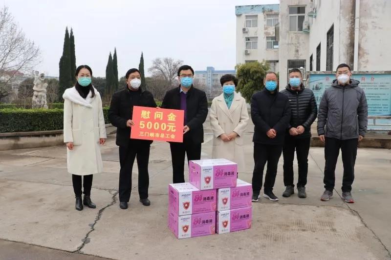 市,人大常委會,副主任,、,總工會,主席,2月, . 市人大常委會副主任、總工會主席韓迎春到公司調(diào)研慰問